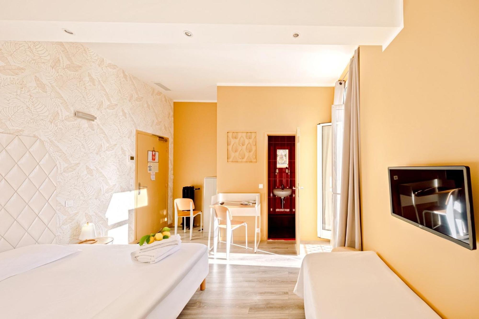 Hotel Lemon Ментона Екстериор снимка